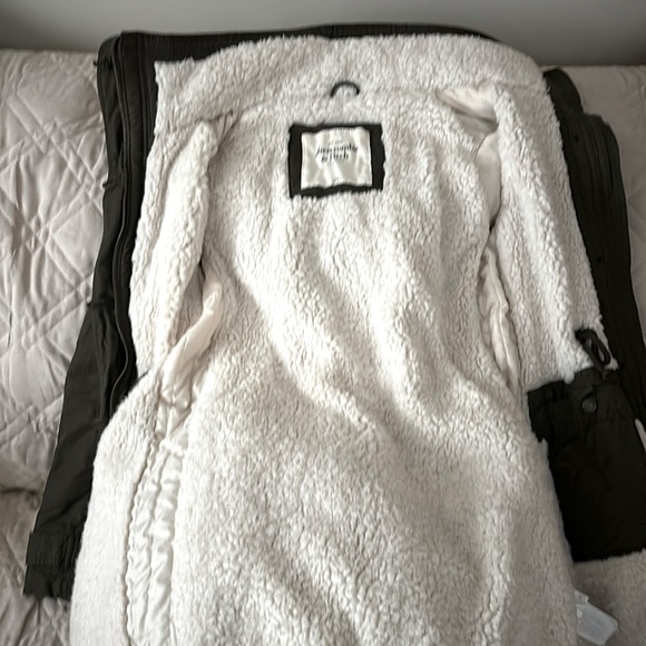 Abercrombie coat - Picture 1 of 8